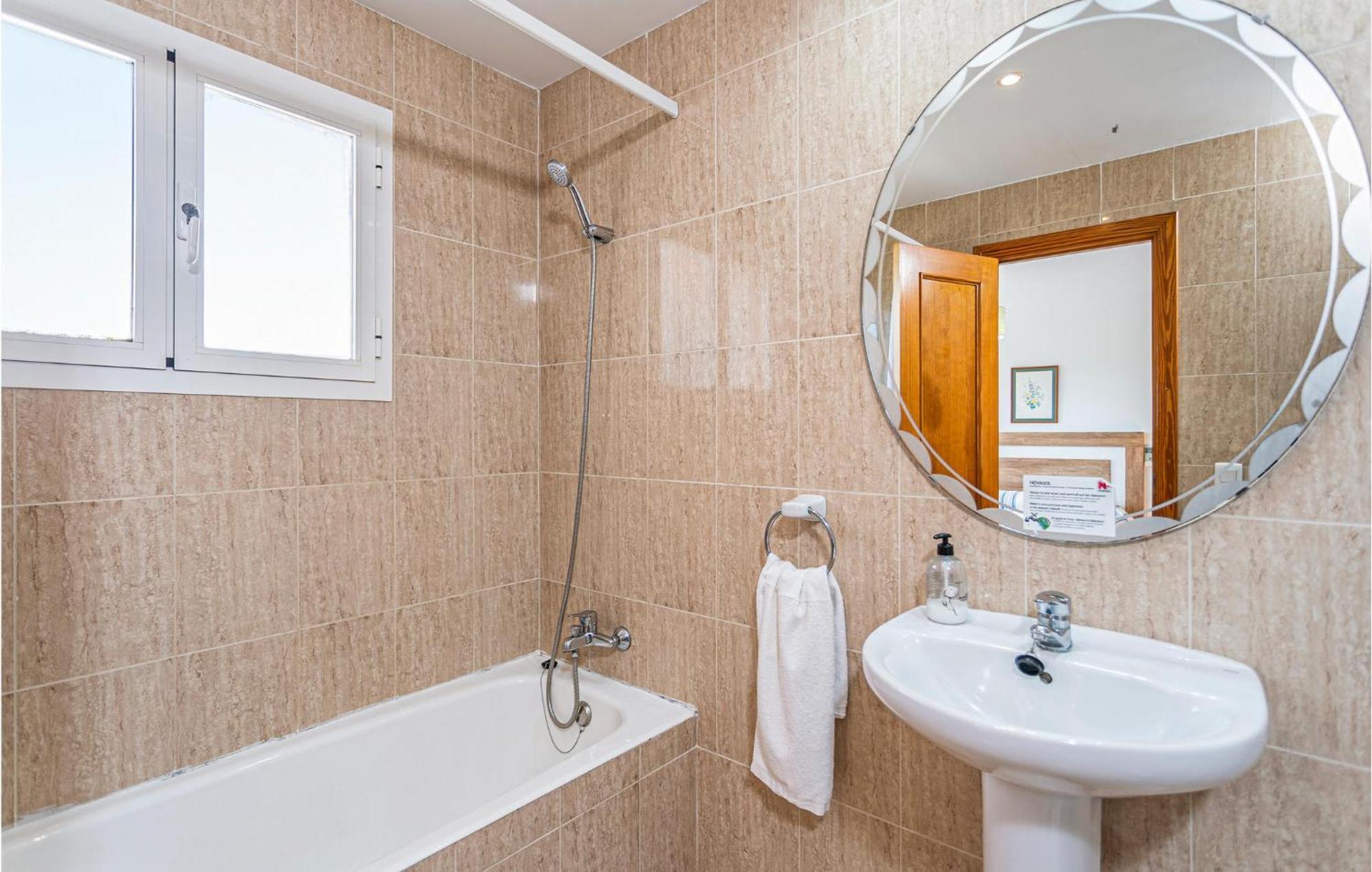 4 Bedroom Beautiful Home In Alcudia Port de Alcudia  Eksteriør bilde